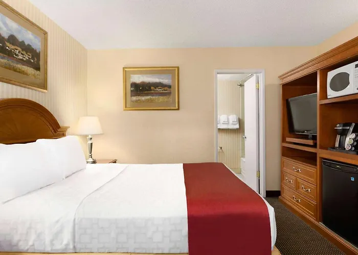 Travelodge By Wyndham North Battleford